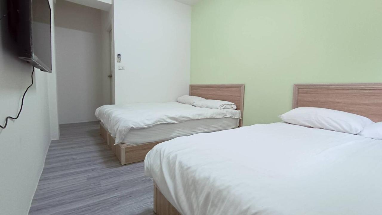 Fengchia Bichon B&B Taichung Dış mekan fotoğraf