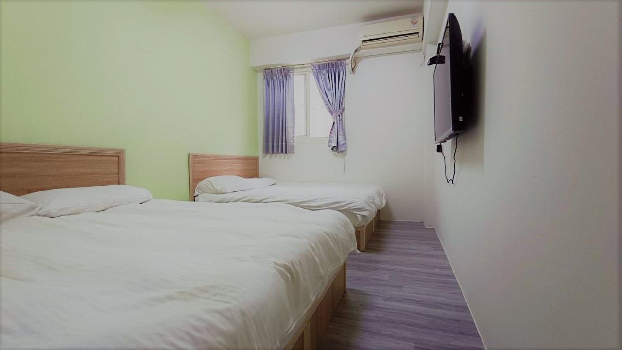 Fengchia Bichon B&B Taichung Dış mekan fotoğraf